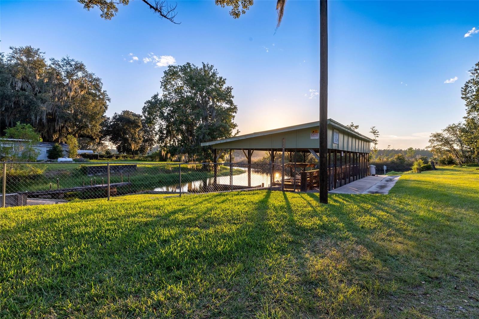 SILVER LAKES ACRES UN 01 - Residential