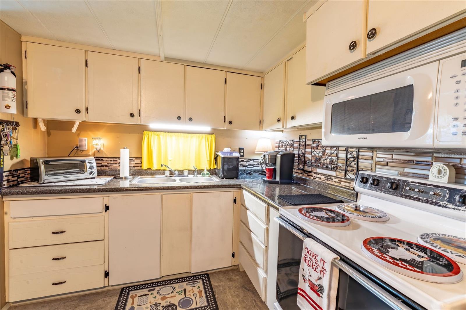 SILVER LAKES ACRES UN 01 - Residential