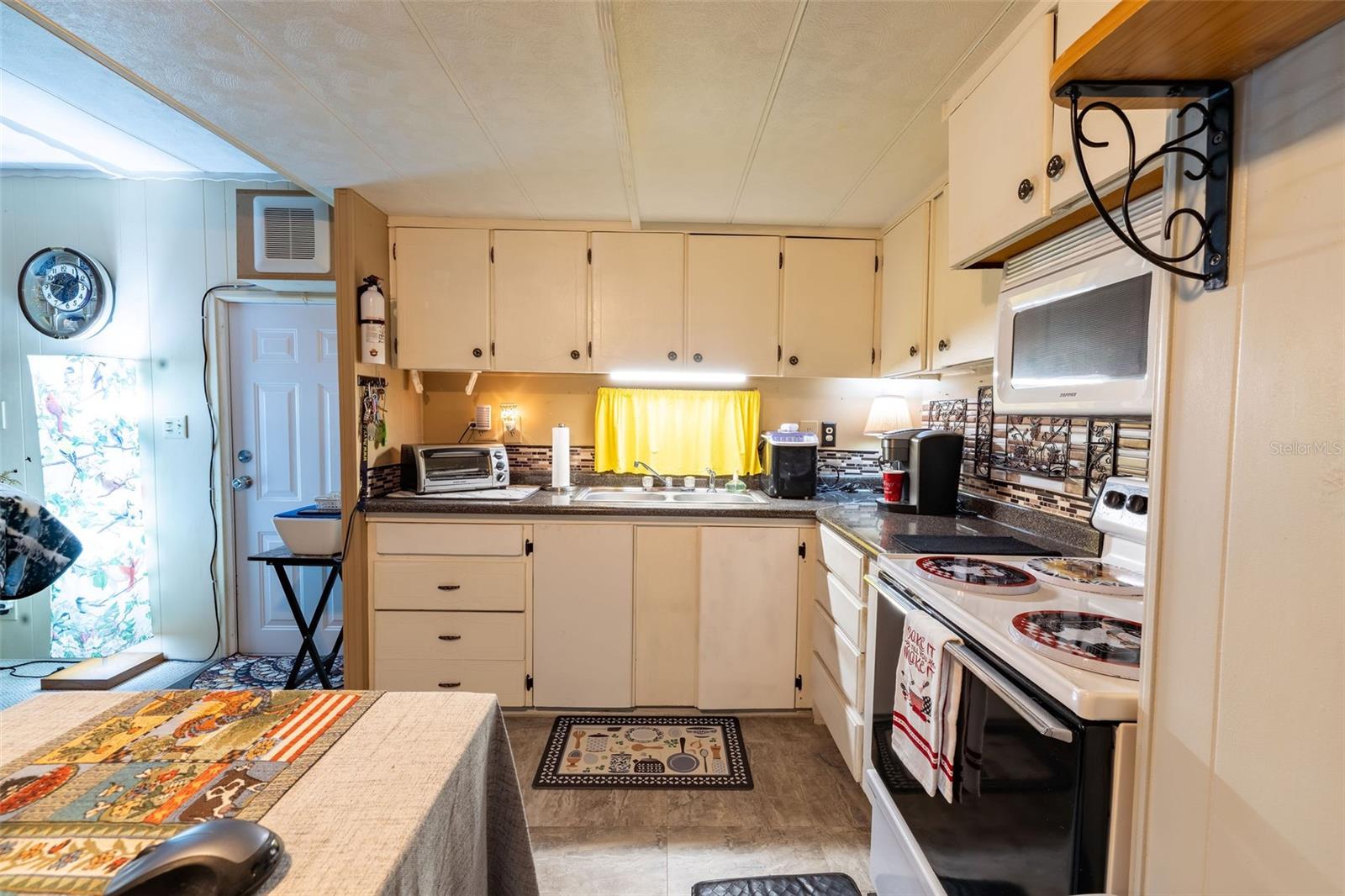 SILVER LAKES ACRES UN 01 - Residential