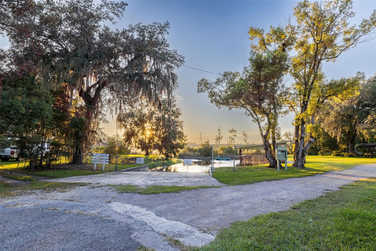 SILVER LAKES ACRES UN 01 - Residential