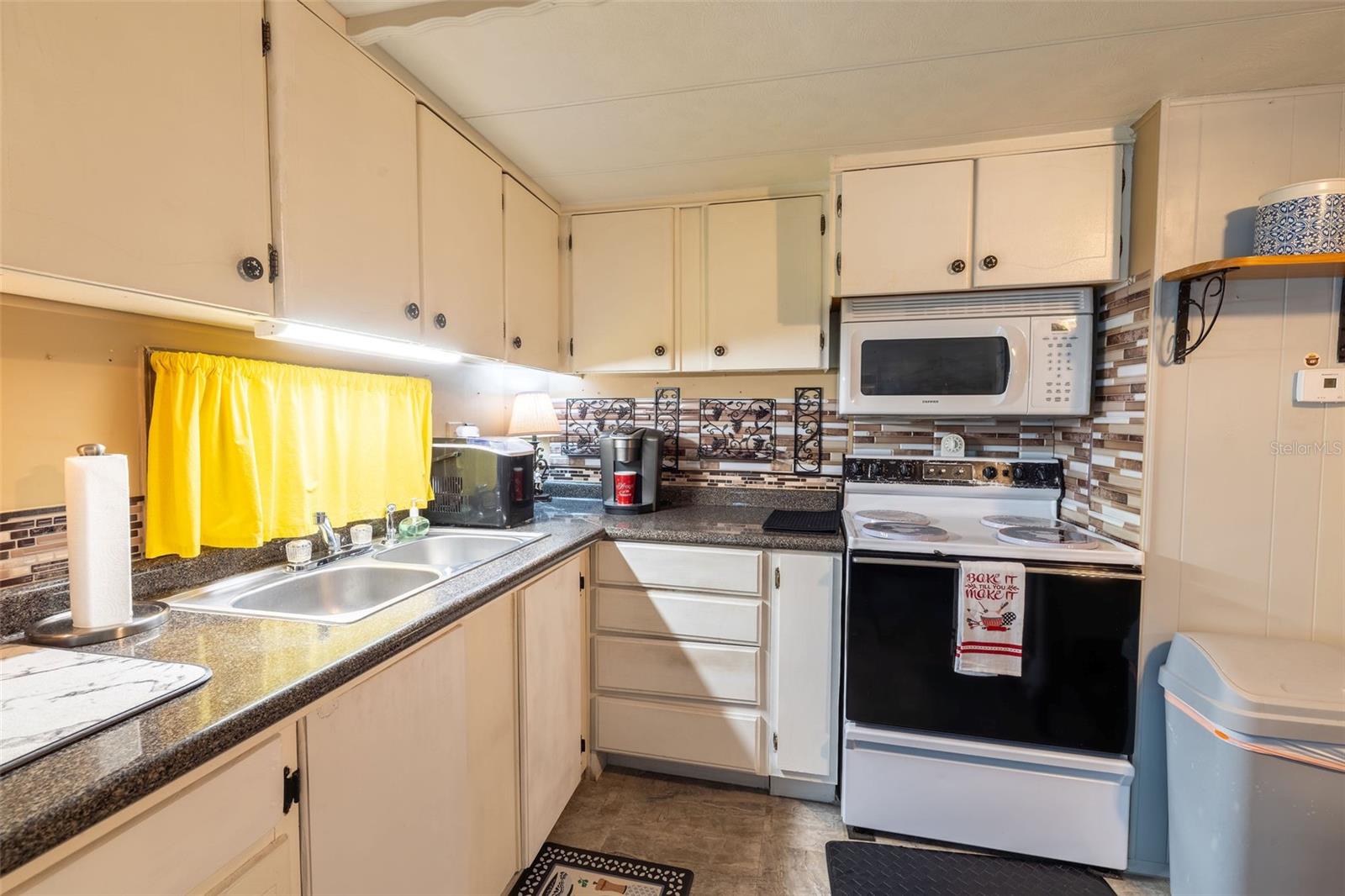 SILVER LAKES ACRES UN 01 - Residential