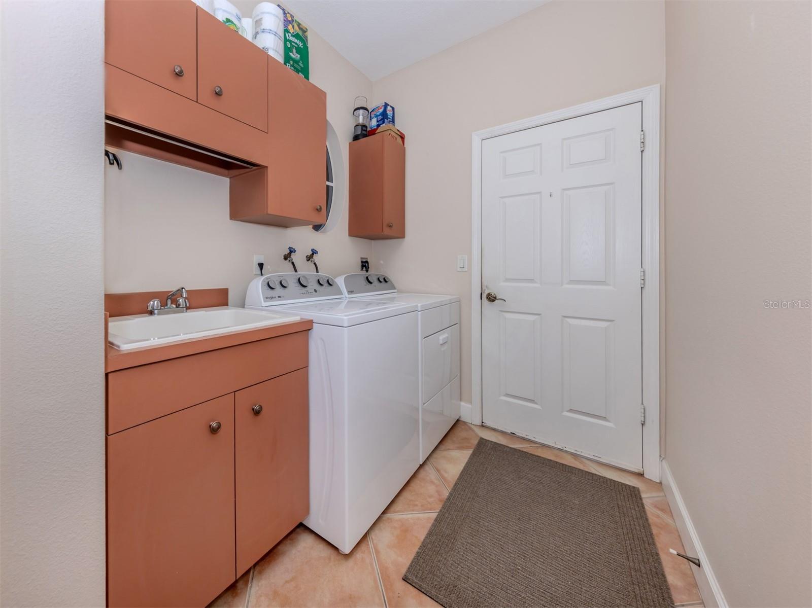 BLUE HERON POND - Residential