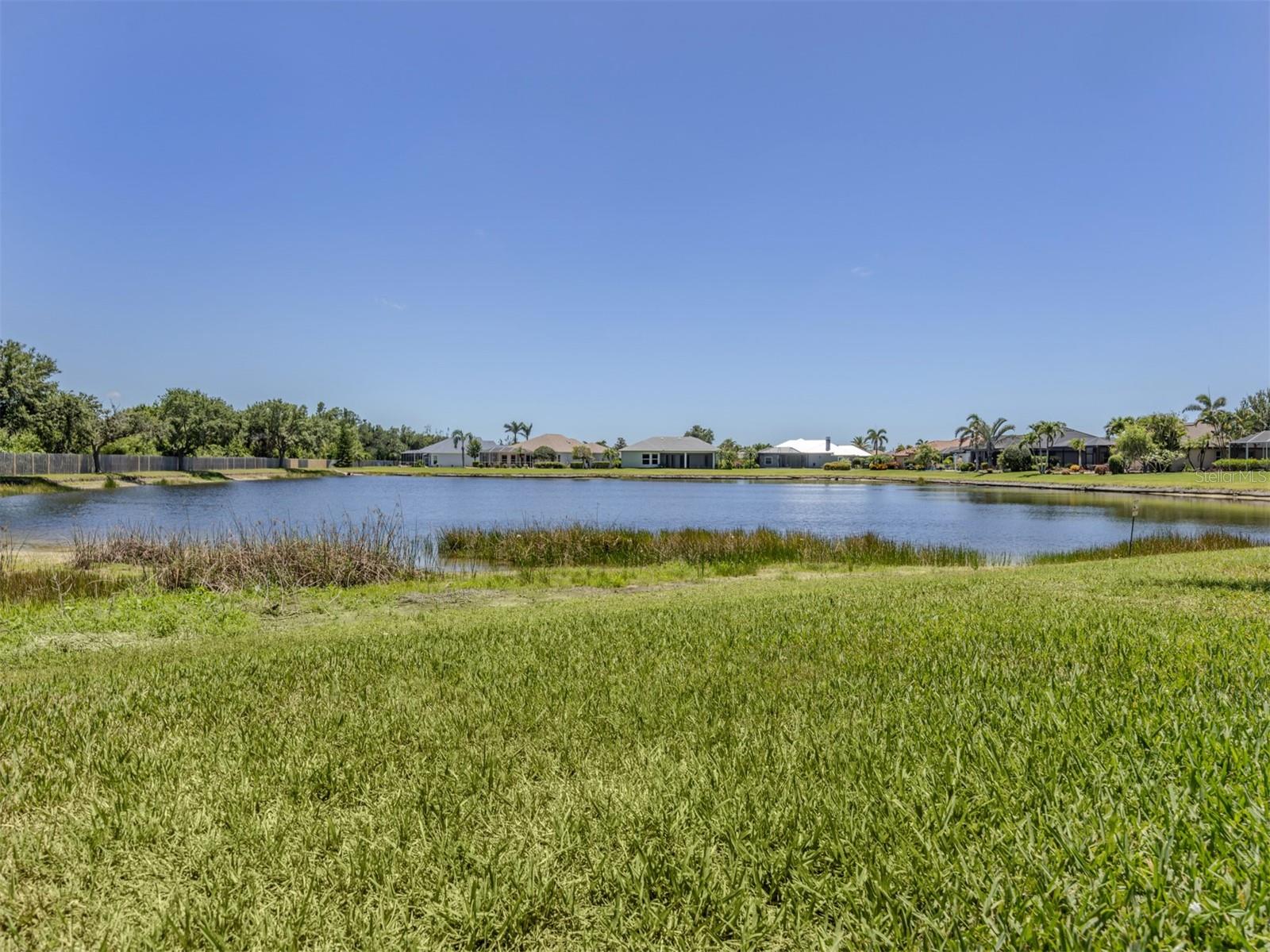 BLUE HERON POND - Residential