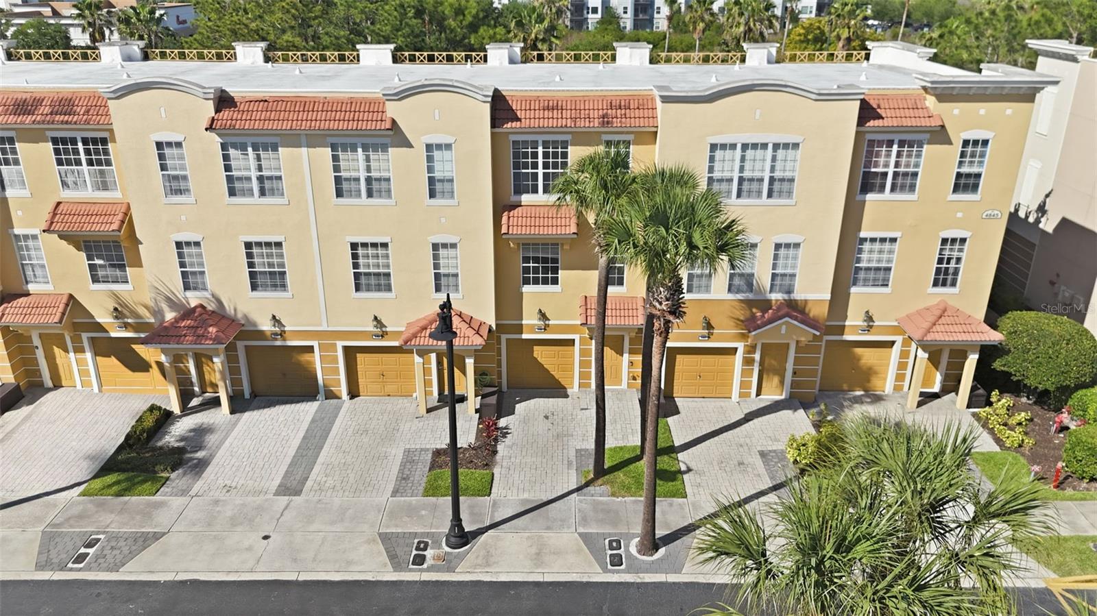 BAYSHORE AT VISTA CAY AT HARBOR SQUARE CONDO PH 21 - Residential