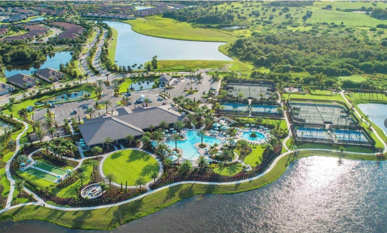 ARTISAN LAKES ESPLANADE PH I SP A-D - Residential