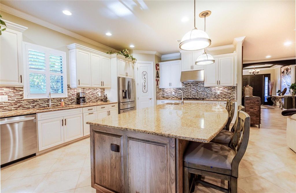 Photo of 9913 Wicker Park Place, Palmetto, FL 34221 (MLS # A4677538)