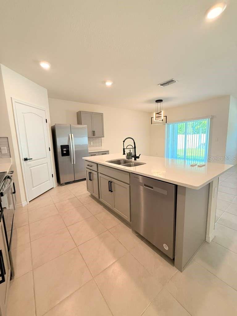 HAMMOCK RESERVE PH 4 - Residential Lease