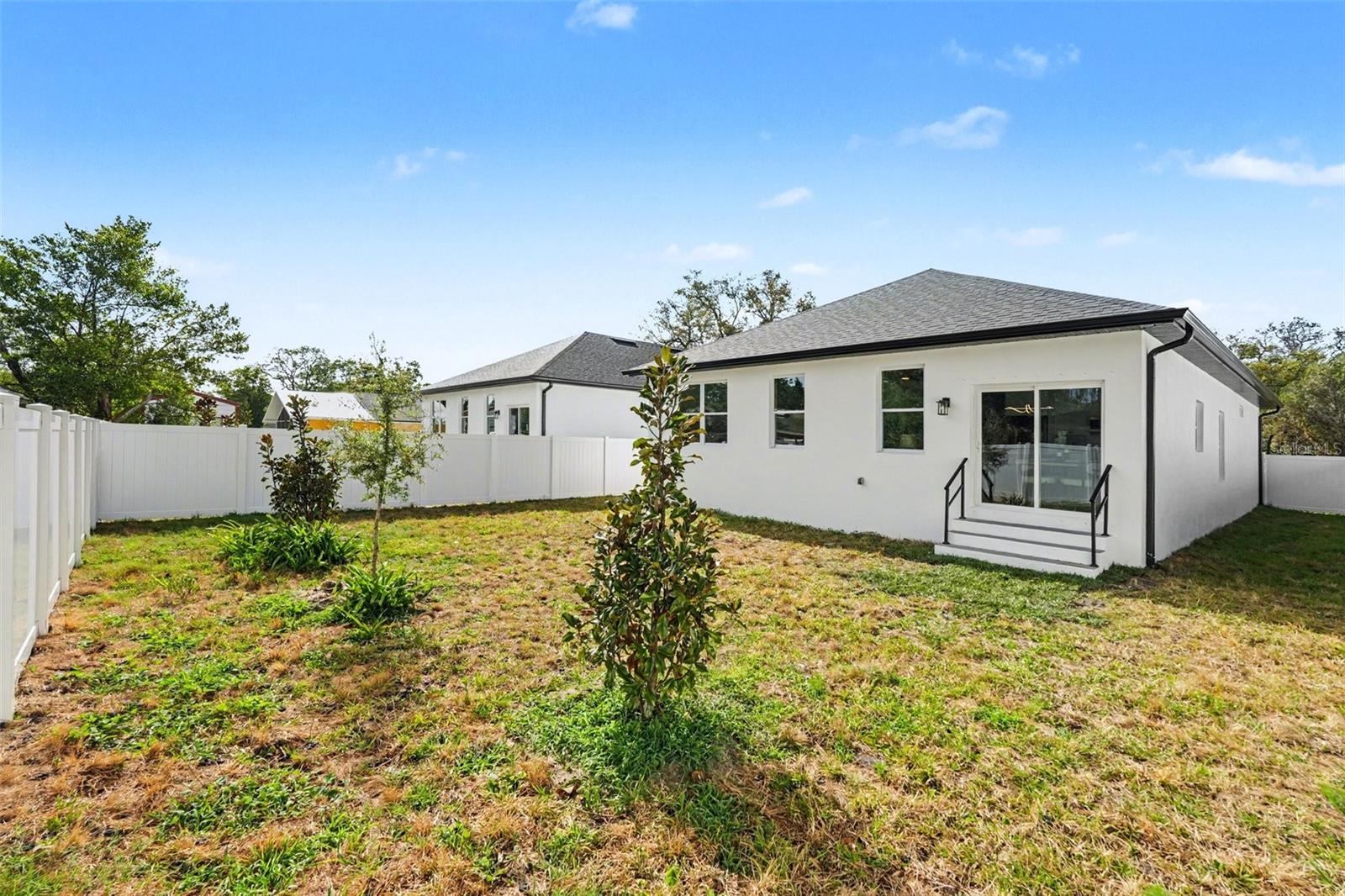 3DN | TAMPA'S NORTH SIDE COUNTRY CLUB AREA UNIT NO - Residential