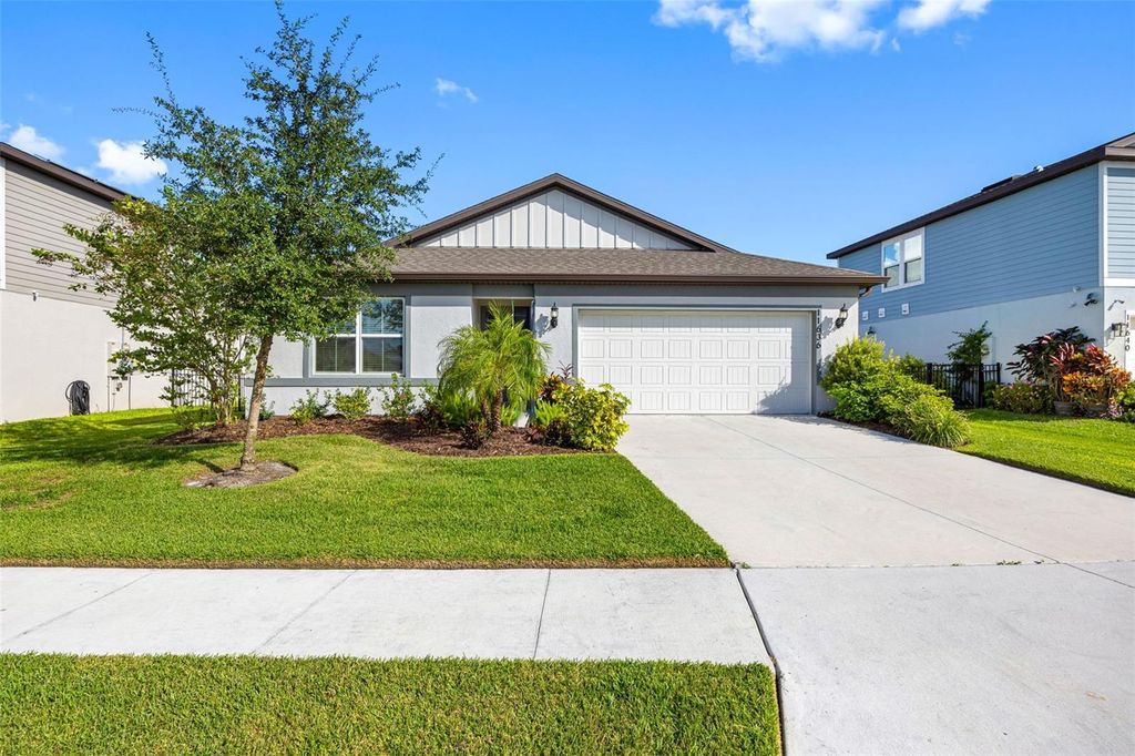 Photo of 11636 Middle Fork Way, Parrish, FL 34219 (MLS # TB8431902)