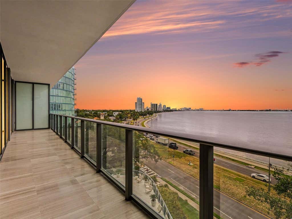 Photo of 3101 W Bayshore Street #503, Tampa, FL 33629 (MLS # TB8540070)