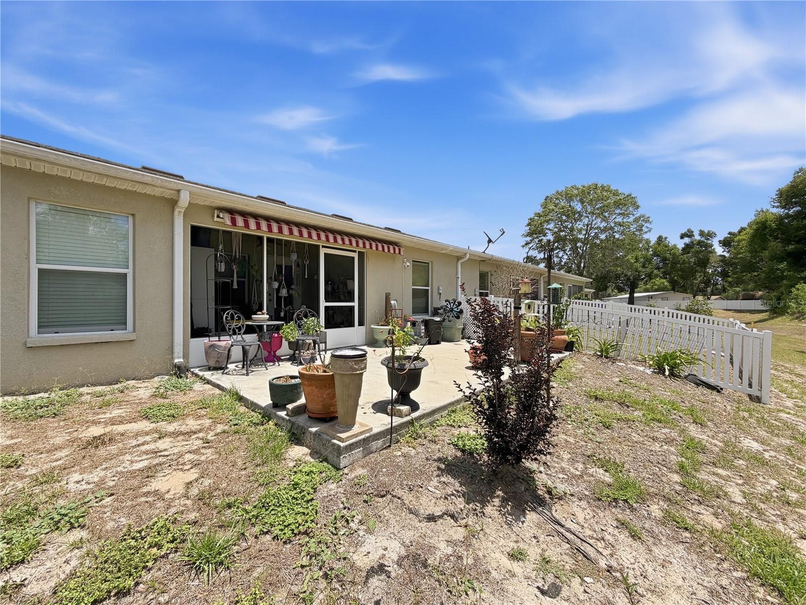 WALNUT GROVE TWNHSES - Residential