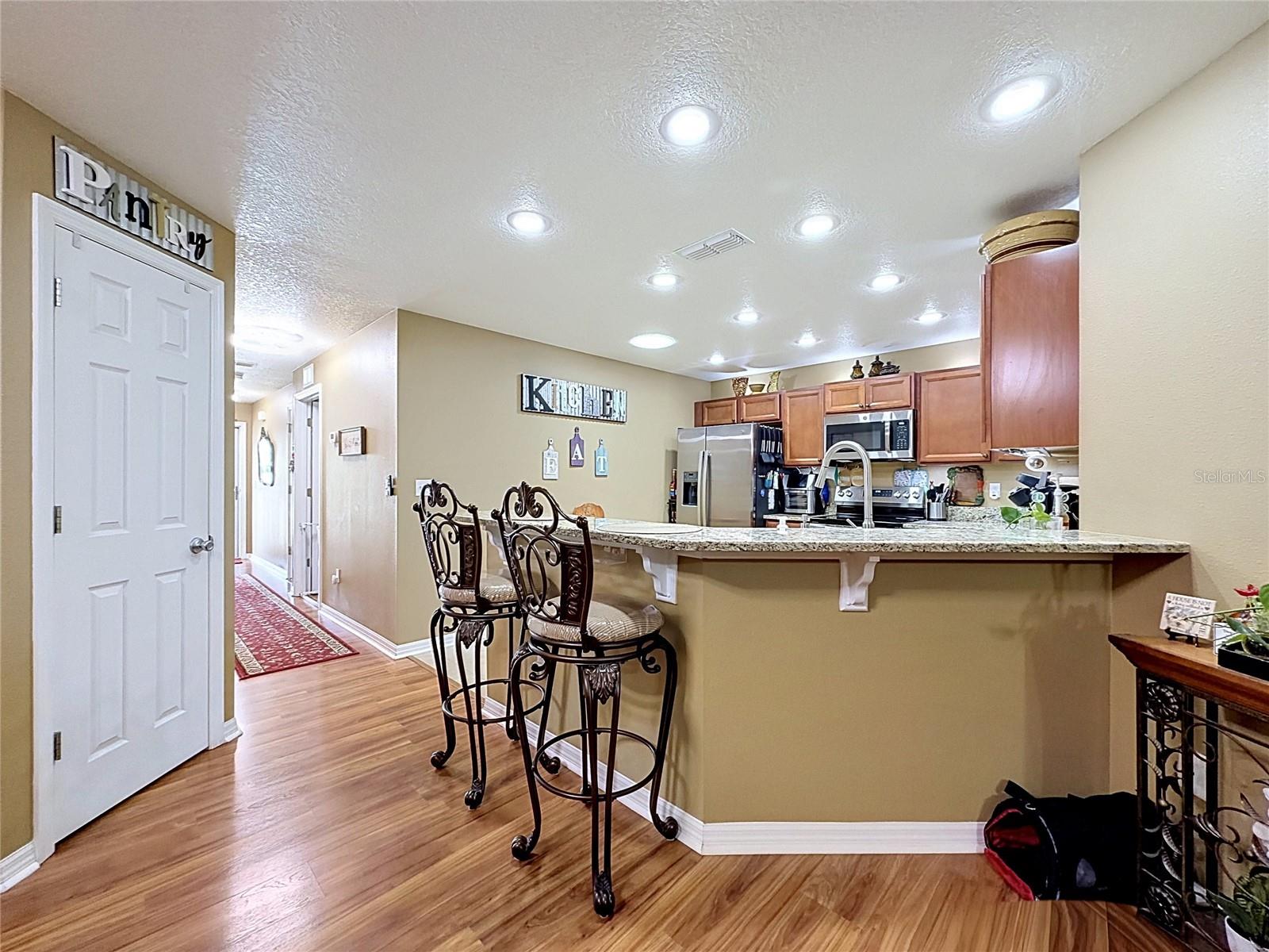 WALNUT GROVE TWNHSES - Residential