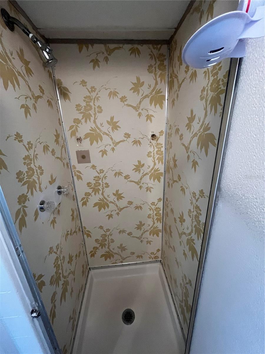 VENICE ISLE - Residential