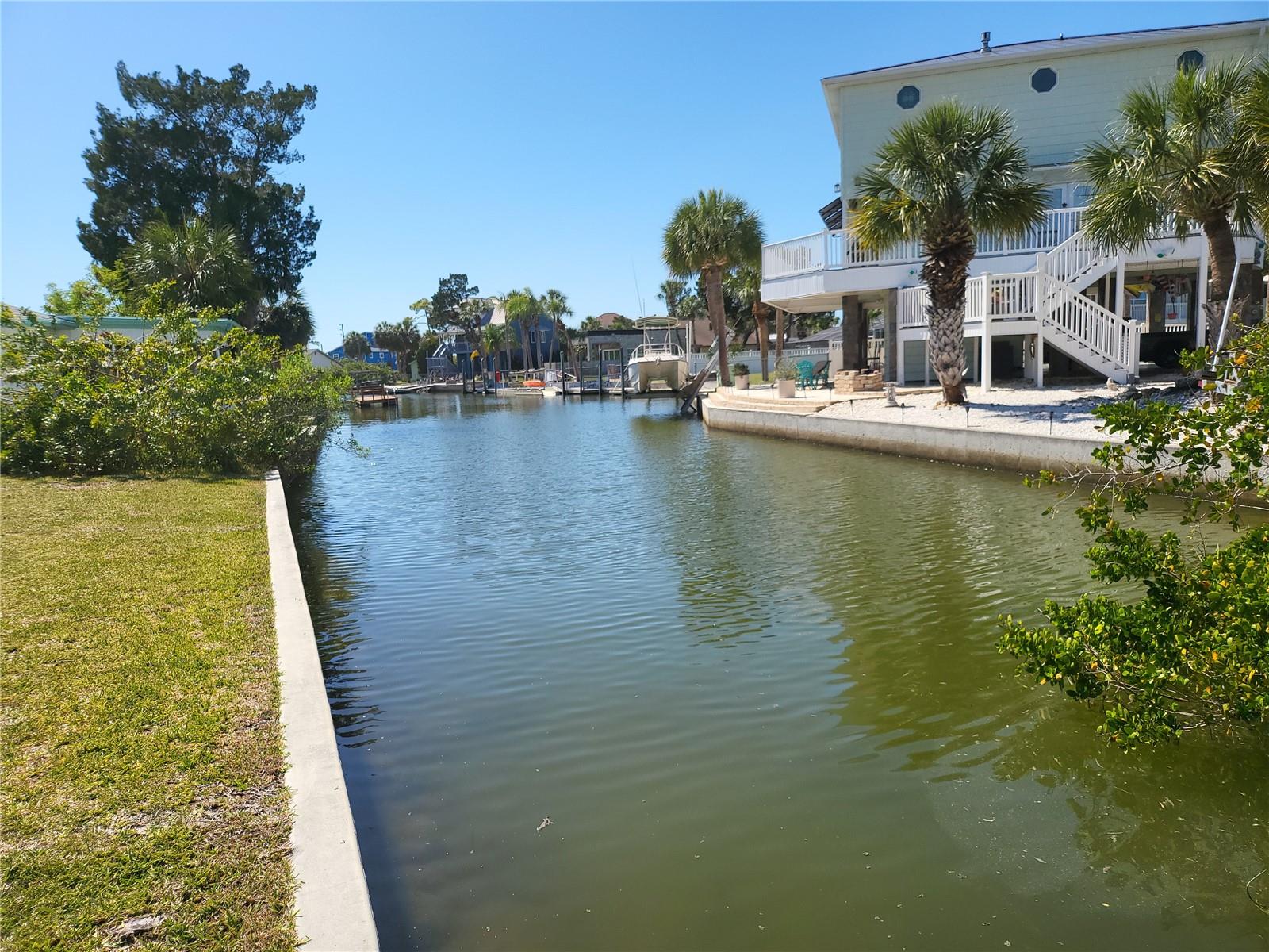 GULF COAST RET - Land