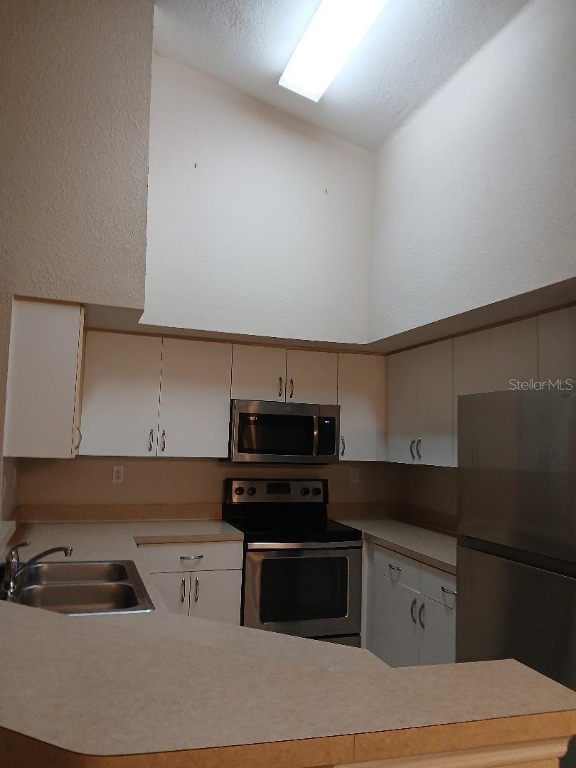 BELLA VILLINO VI - Residential Lease