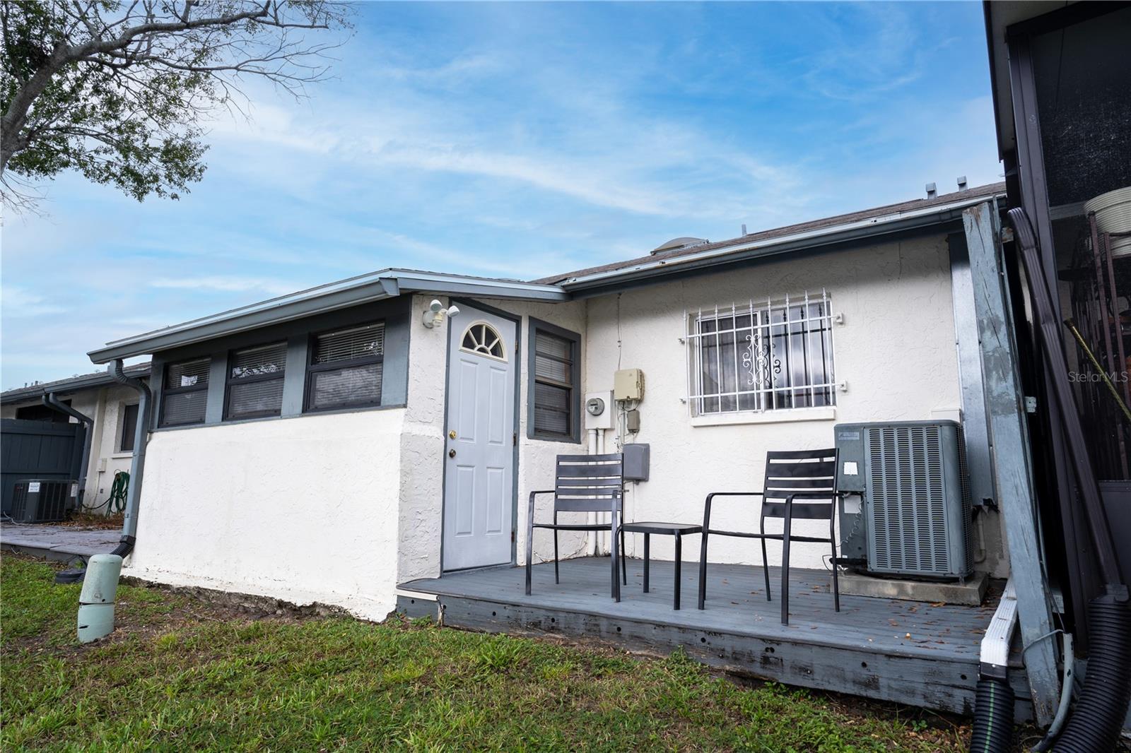 BELLE OAK VILLAS - Residential