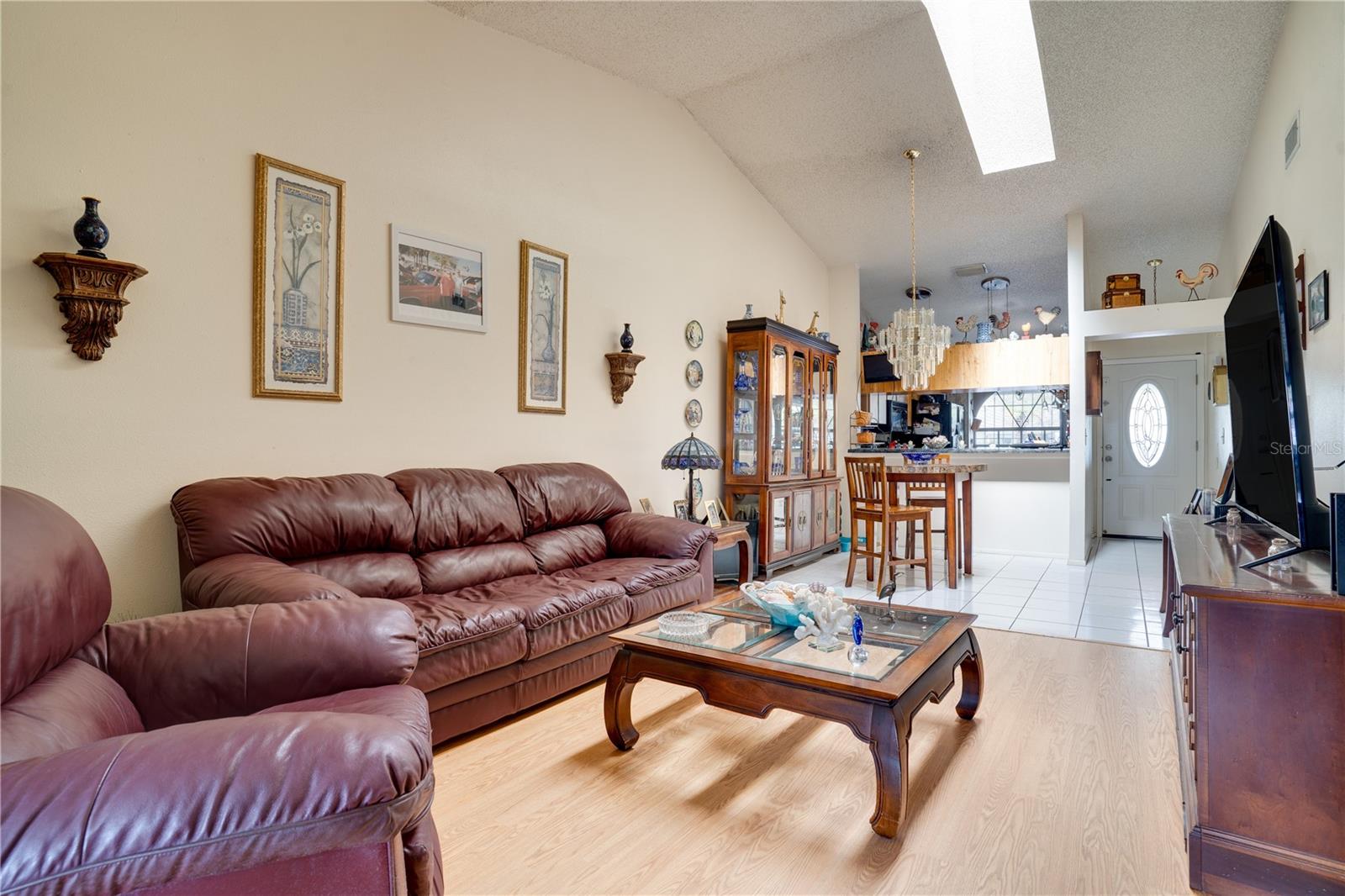 BELLE OAK VILLAS - Residential