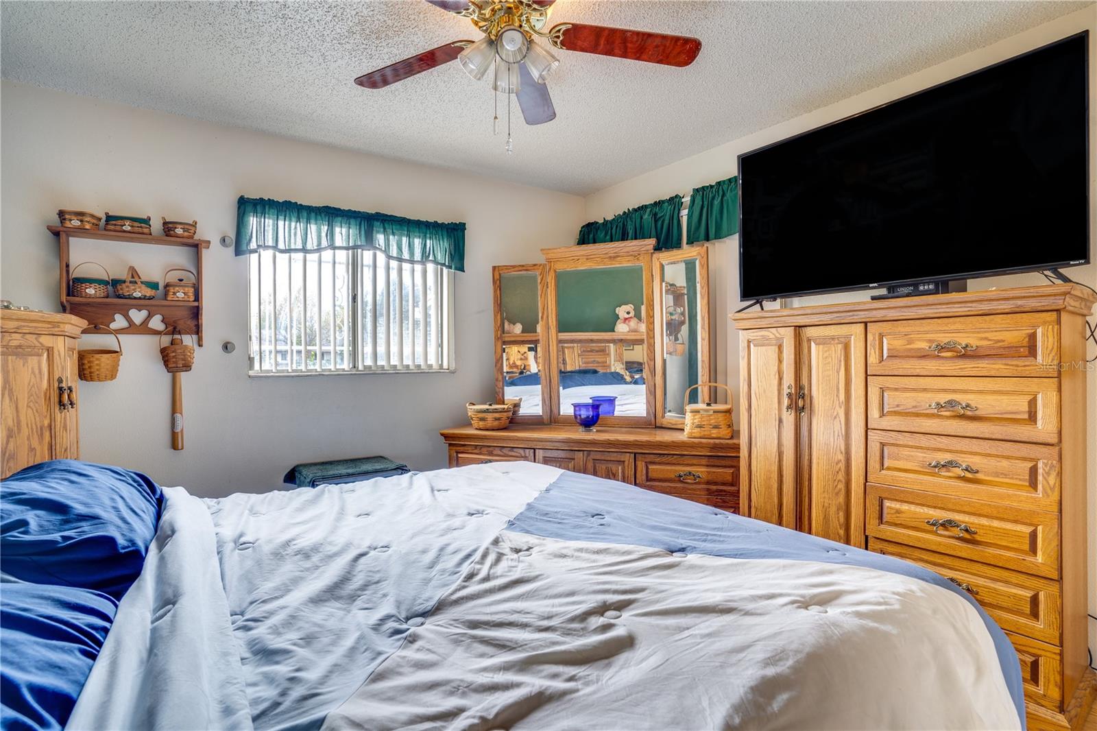 BELLE OAK VILLAS - Residential