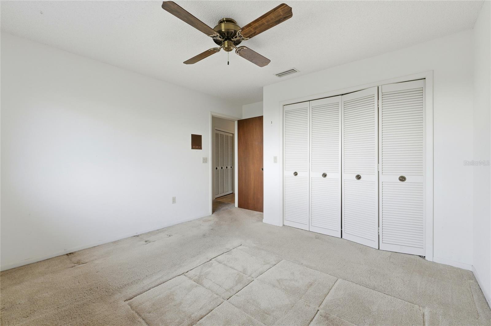 WALDEN LAKE FAIRWAY ESTATES - Residential