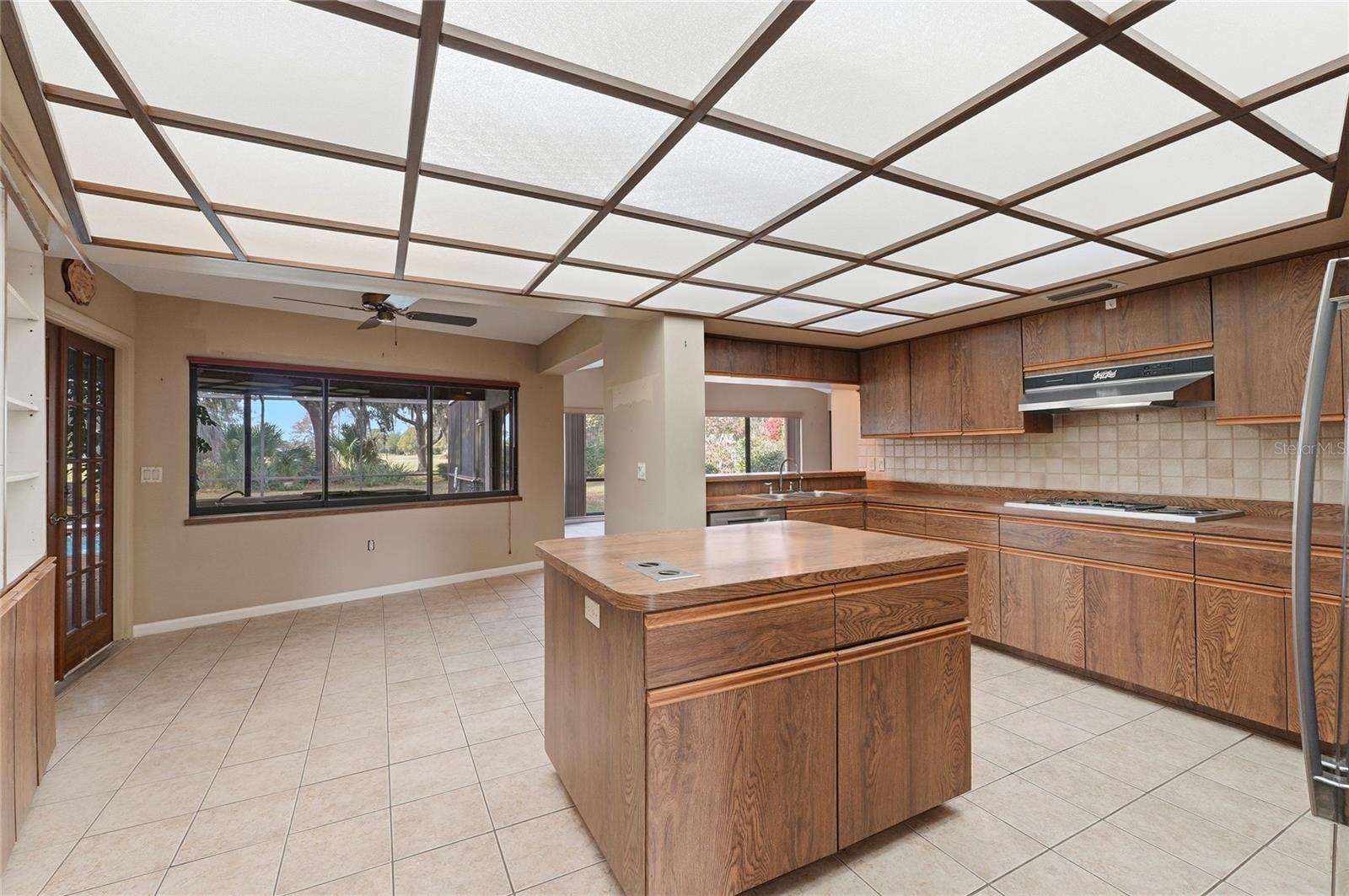 WALDEN LAKE FAIRWAY ESTATES - Residential