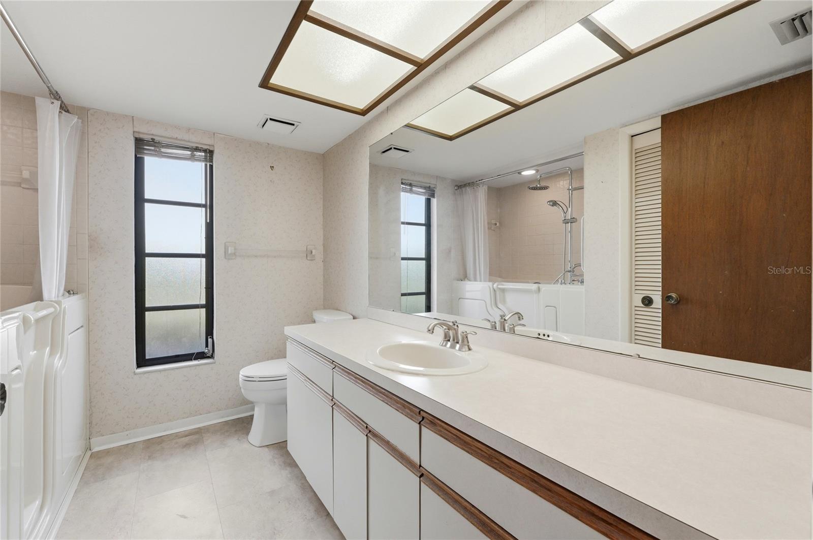 WALDEN LAKE FAIRWAY ESTATES - Residential