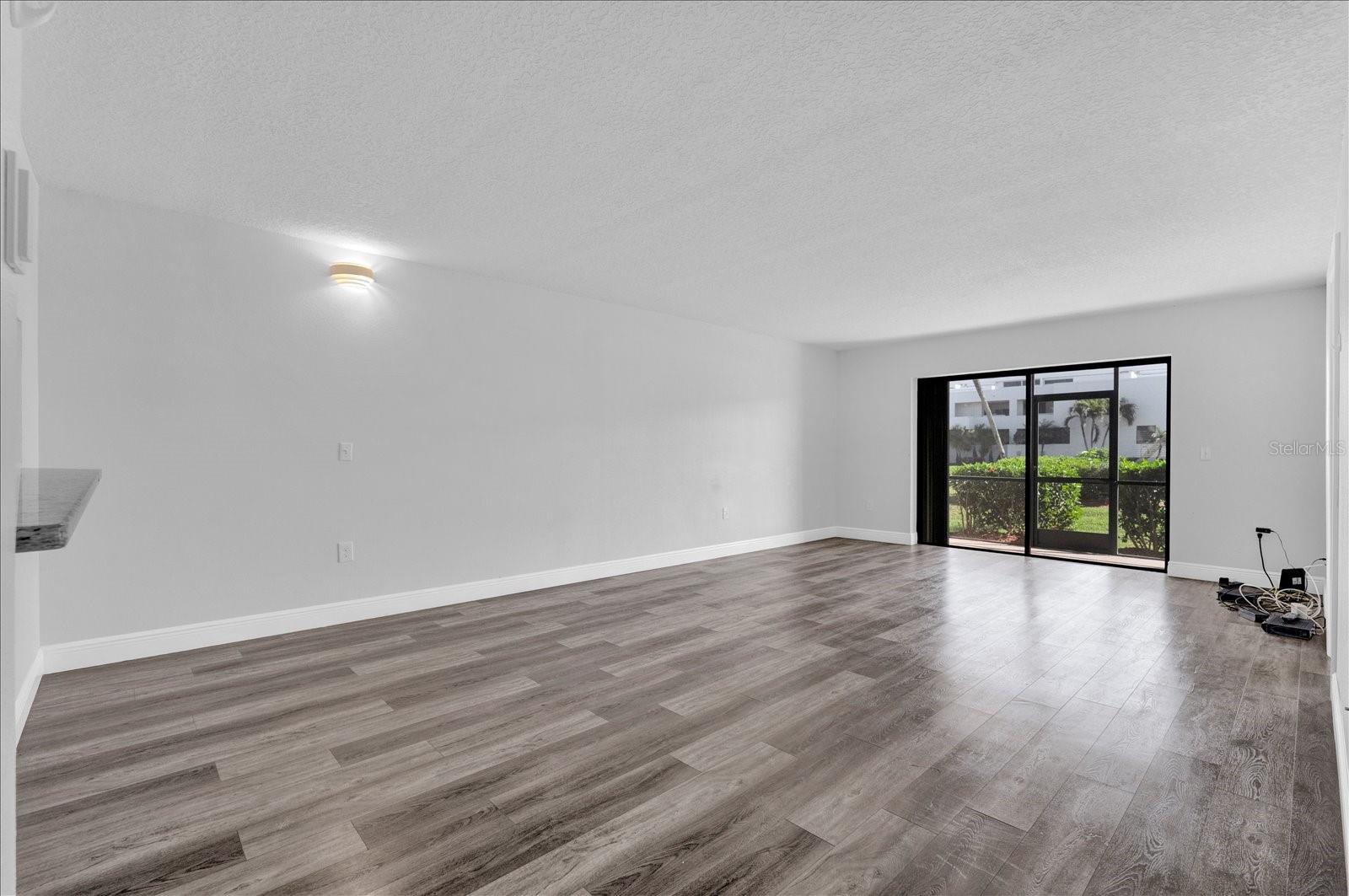 BREAKERS WEST - Residential Lease