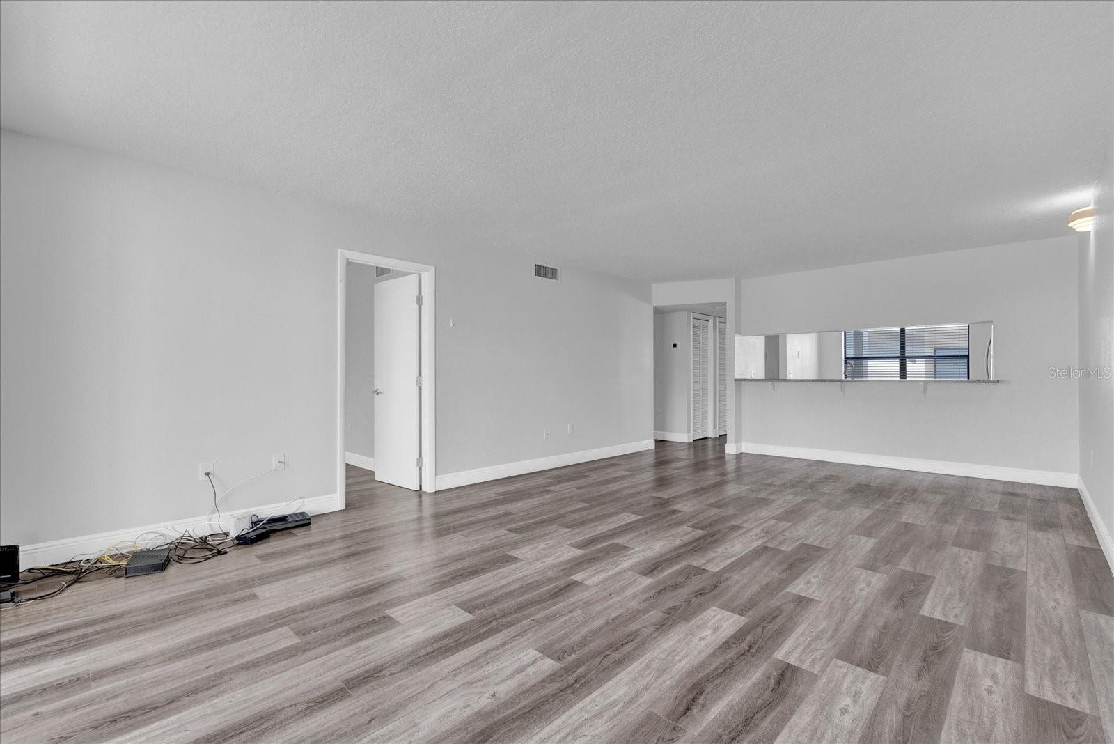 BREAKERS WEST - Residential Lease