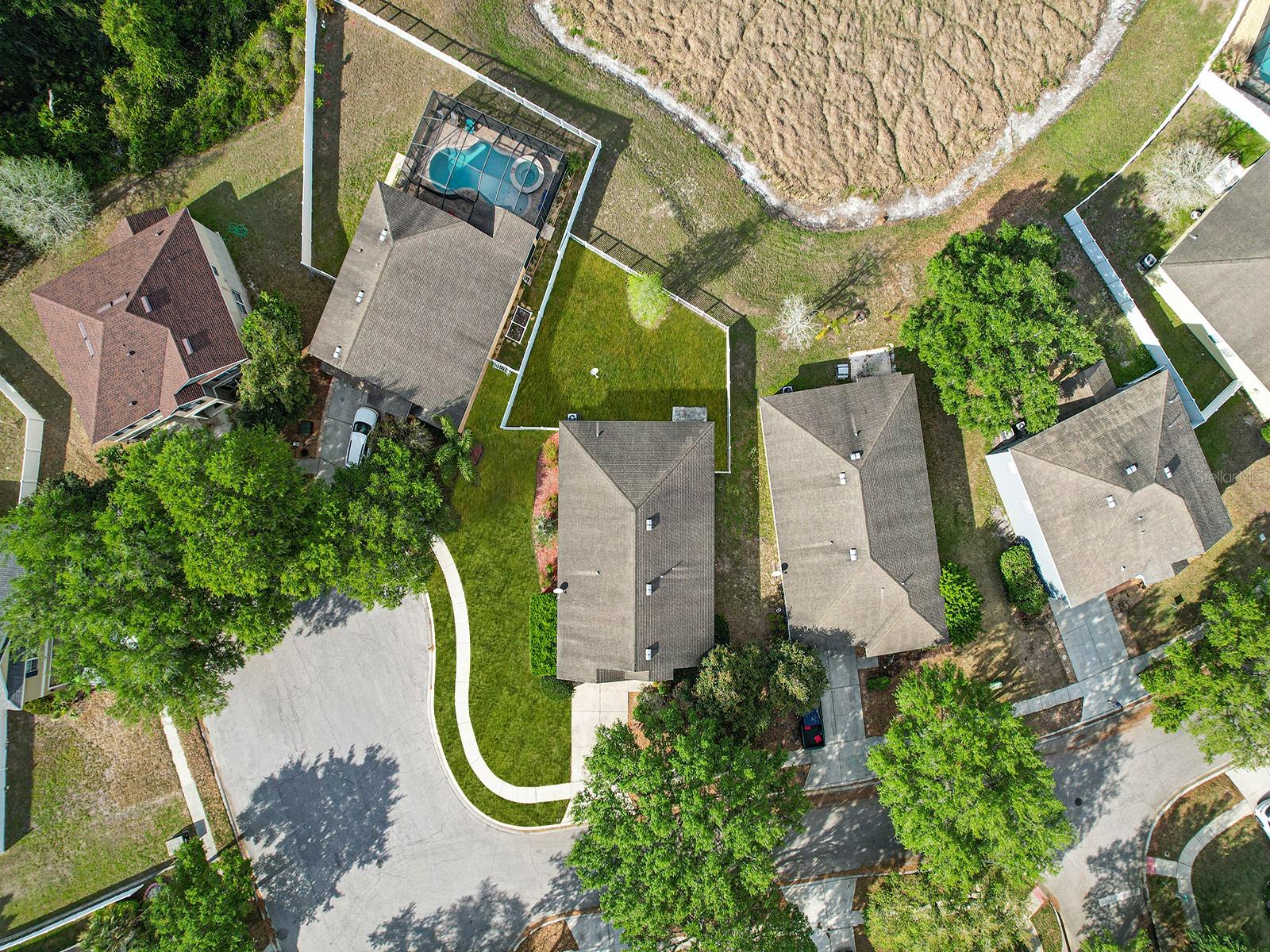 COLONY LAKES - Residential