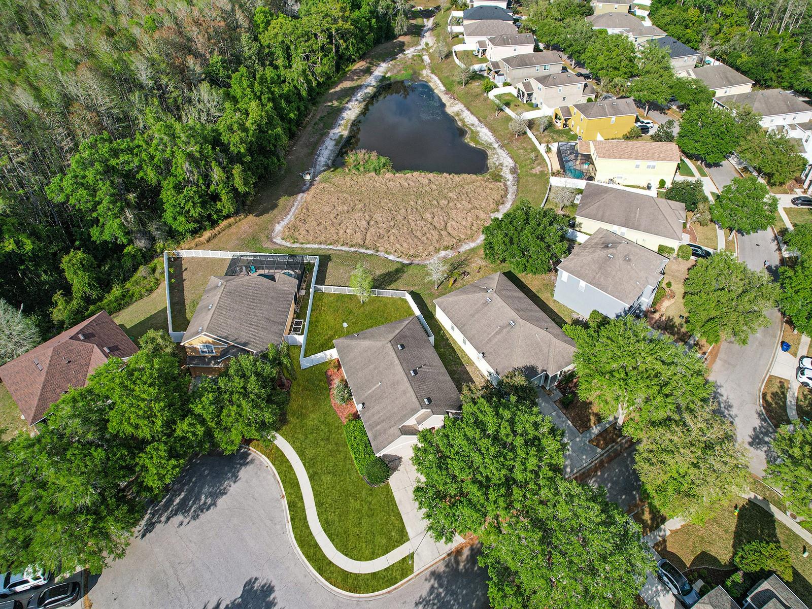 COLONY LAKES - Residential