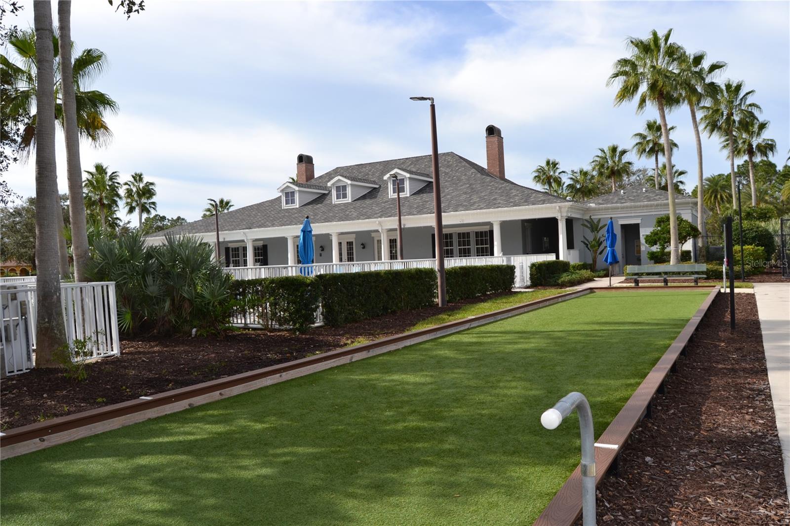 TOWNS AT LAKESIDE - Residential