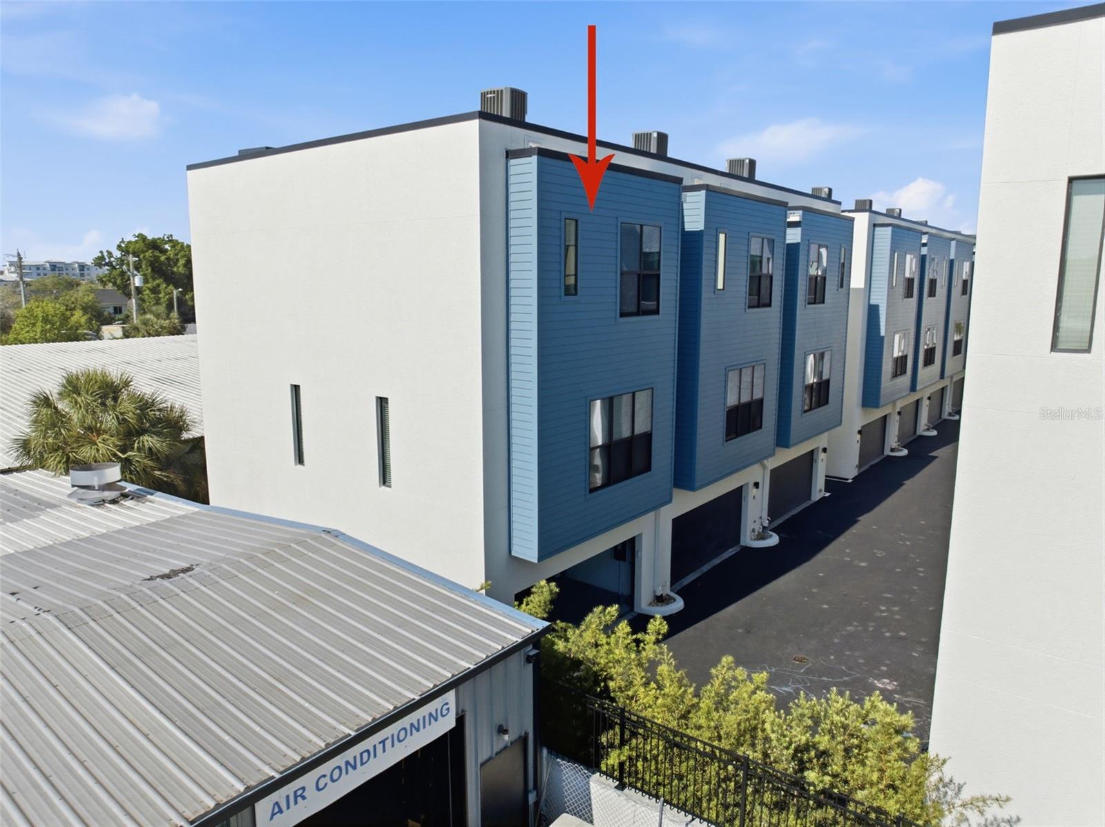 SOUTH WESTSHORE TWNHMS - Residential