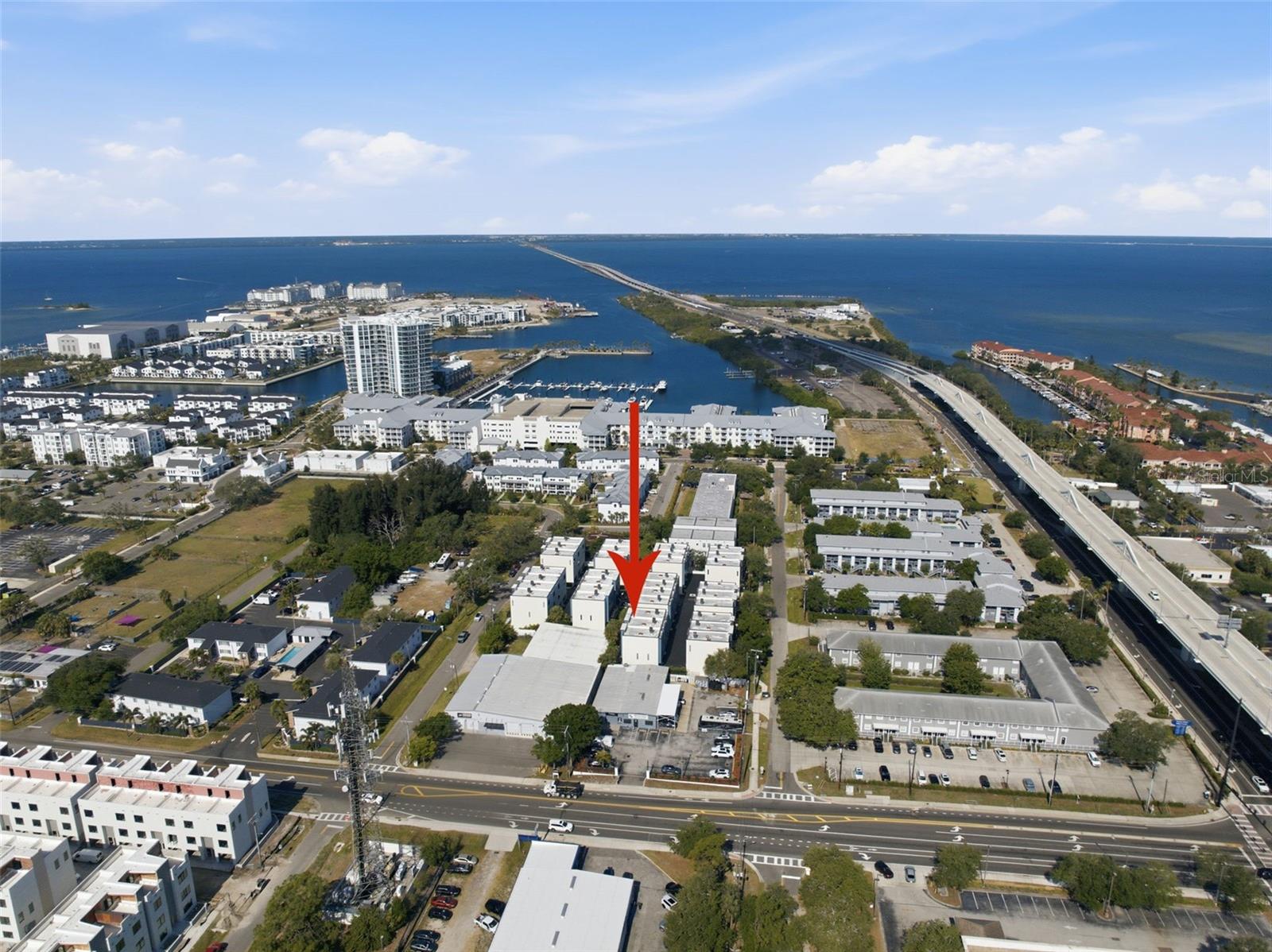 SOUTH WESTSHORE TWNHMS - Residential