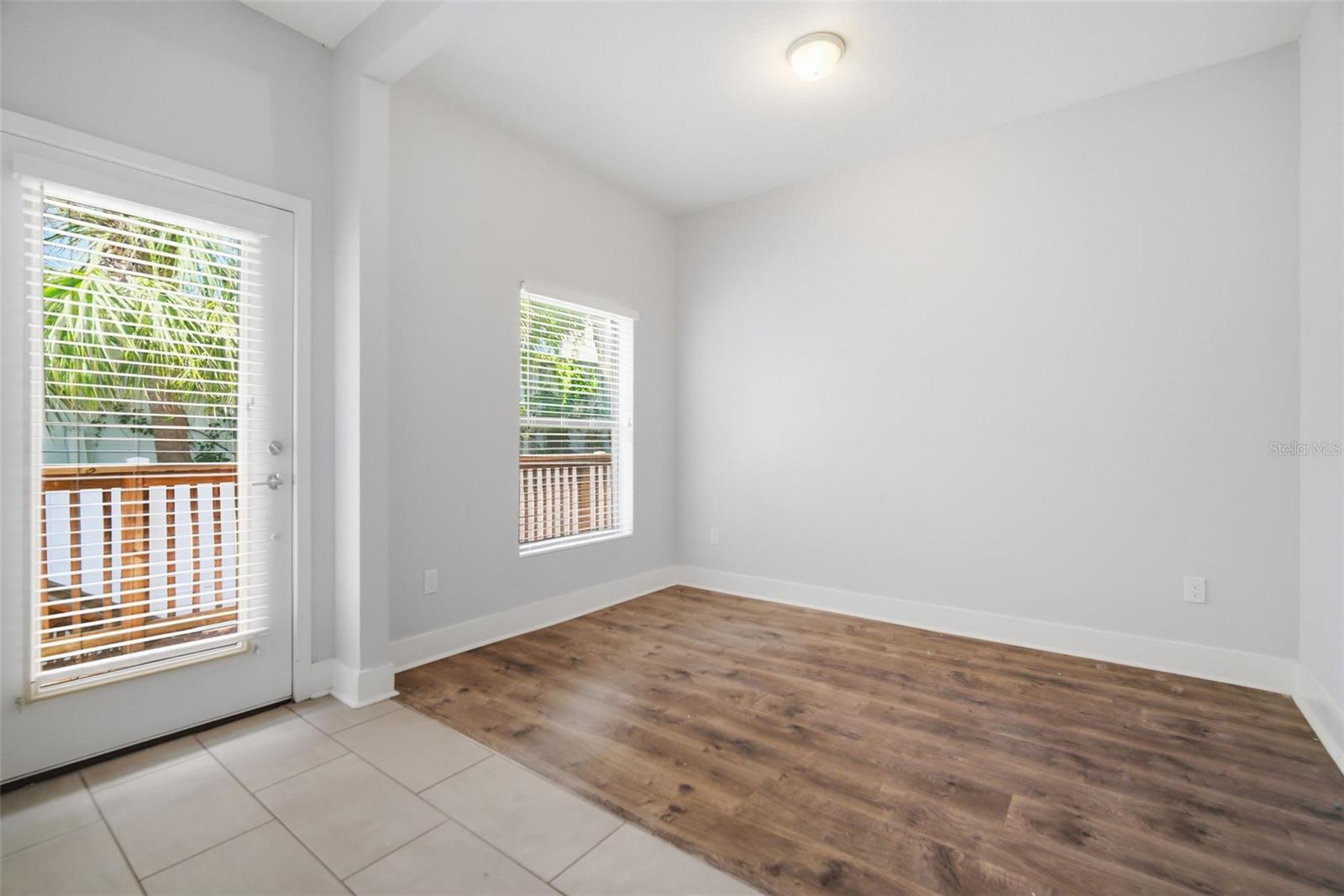 SOUTH WESTSHORE TWNHMS - Residential