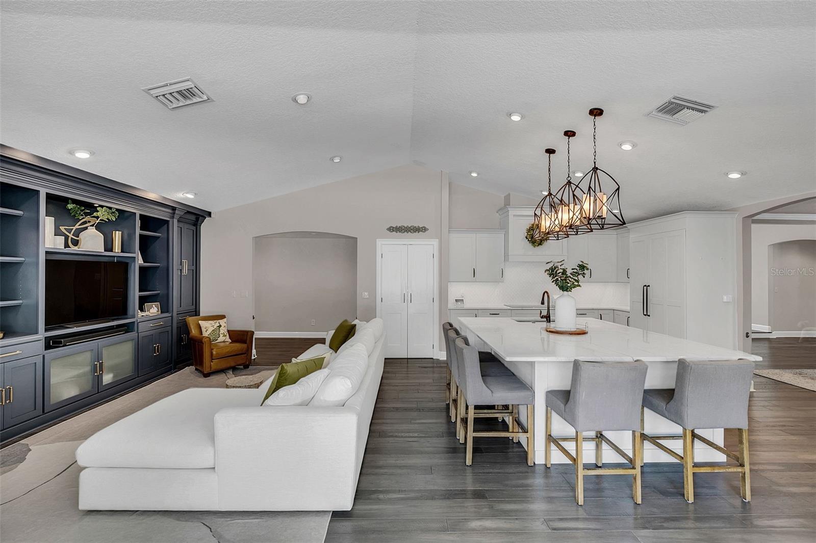 TUSCANY PLACE 1ST ADD - Residential