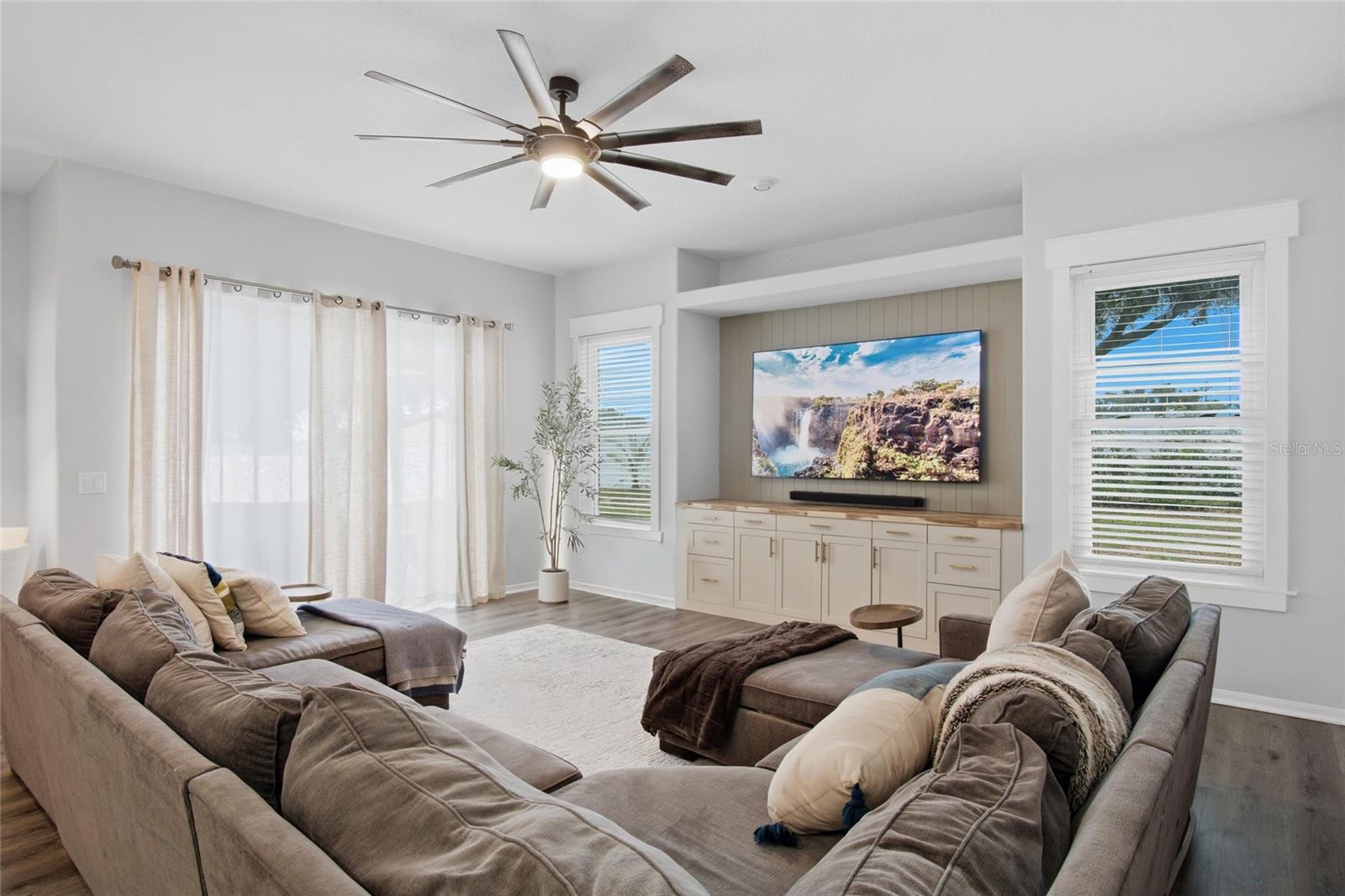 16548 ARROWHEAD TRAIL