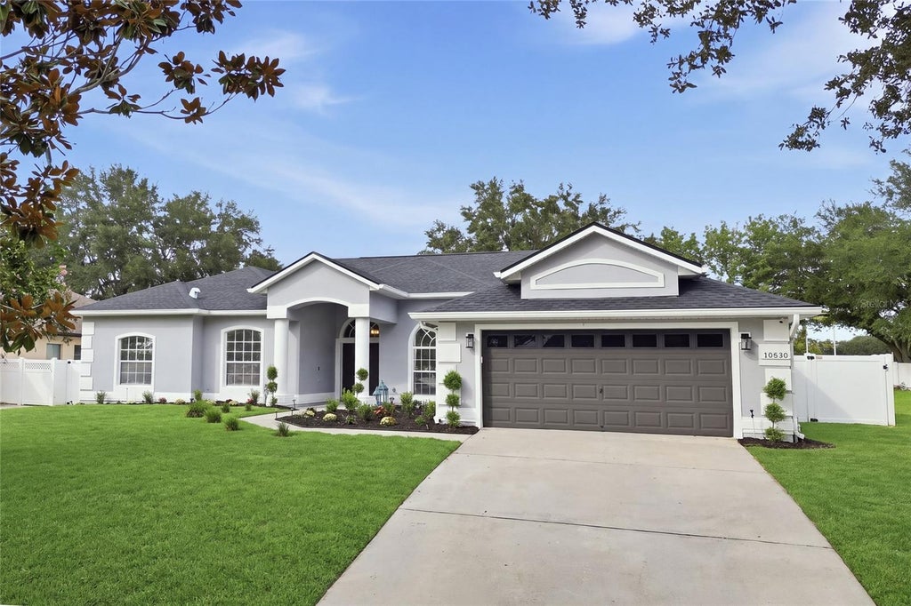 Photo of 16548 Arrowhead Trail, Clermont, FL 34711 (MLS # O6437842)
