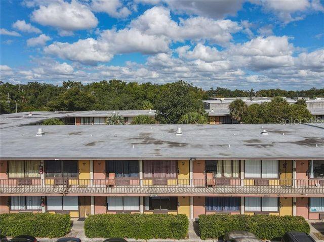 SANDLAKE COURTYARDS CONDO 5901/3515 - Residential