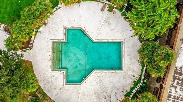 SANDLAKE COURTYARDS CONDO 5901/3515 - Residential