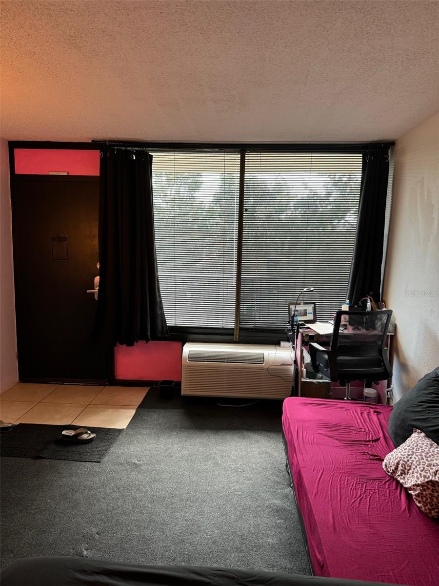 SANDLAKE COURTYARDS CONDO 5901/3515 - Residential