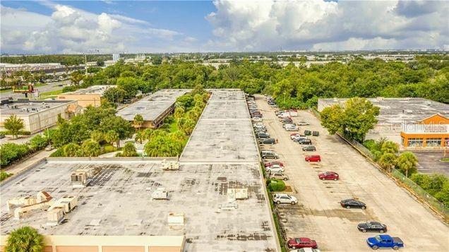 SANDLAKE COURTYARDS CONDO 5901/3515 - Residential