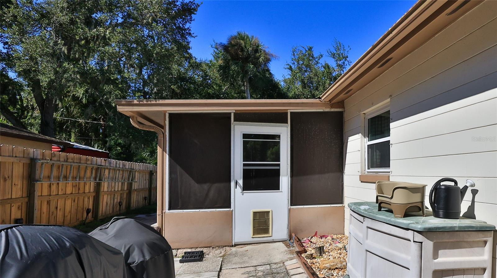 POINTER 01 - Residential