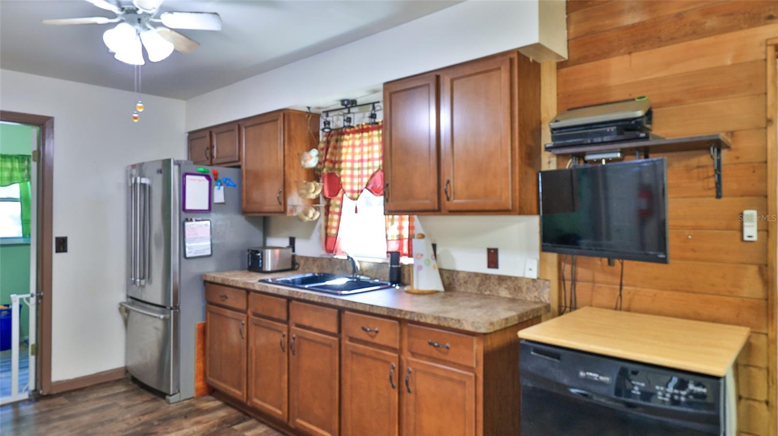 POINTER 01 - Residential