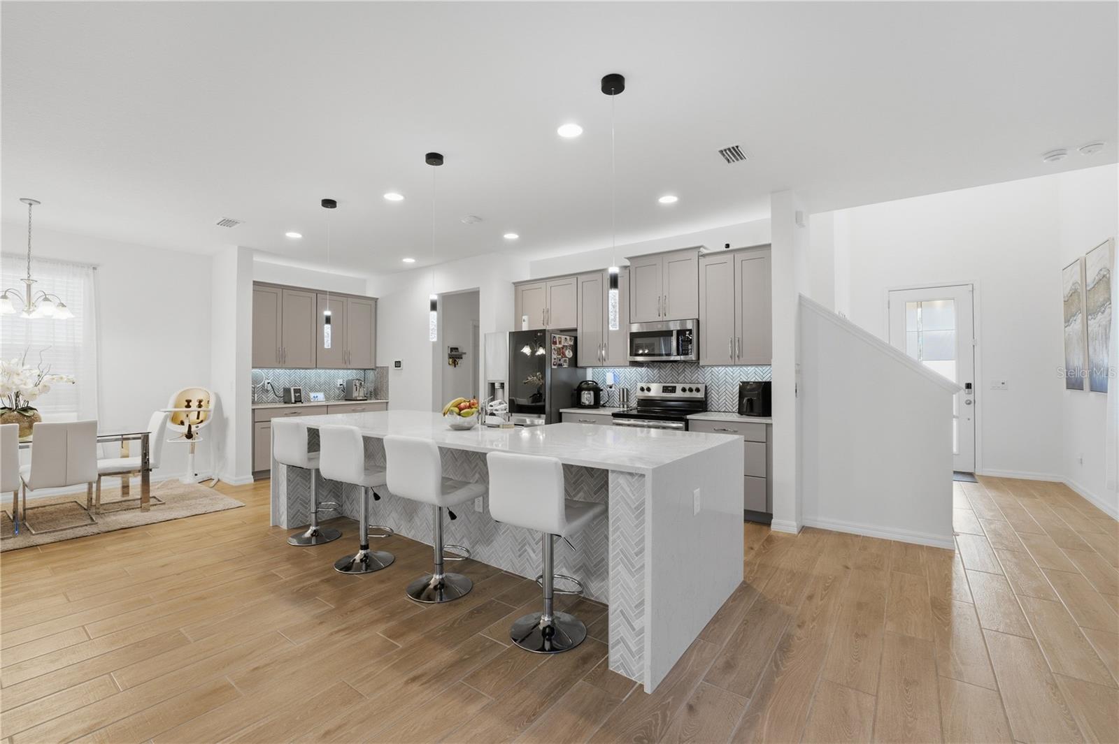 TRINITY LAKES PH 1 & 2 - Residential
