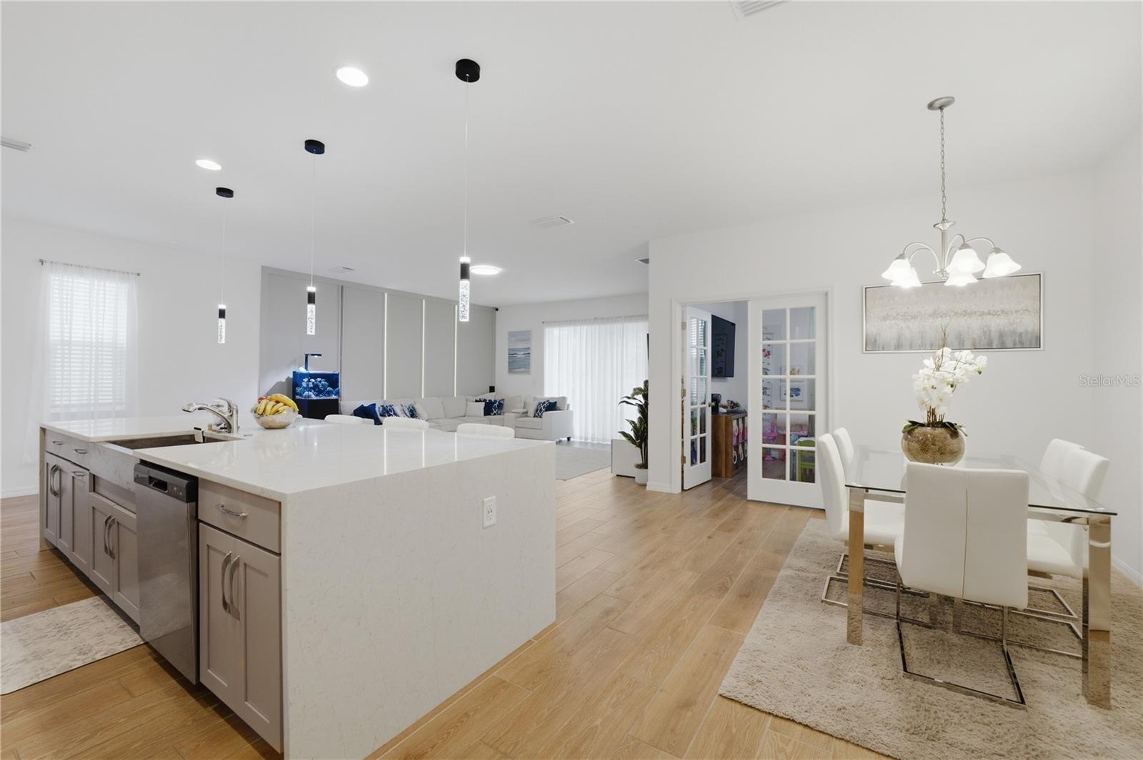 TRINITY LAKES PH 1 & 2 - Residential