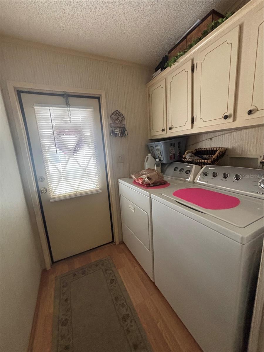 ZELLWOOD STATION - Residential