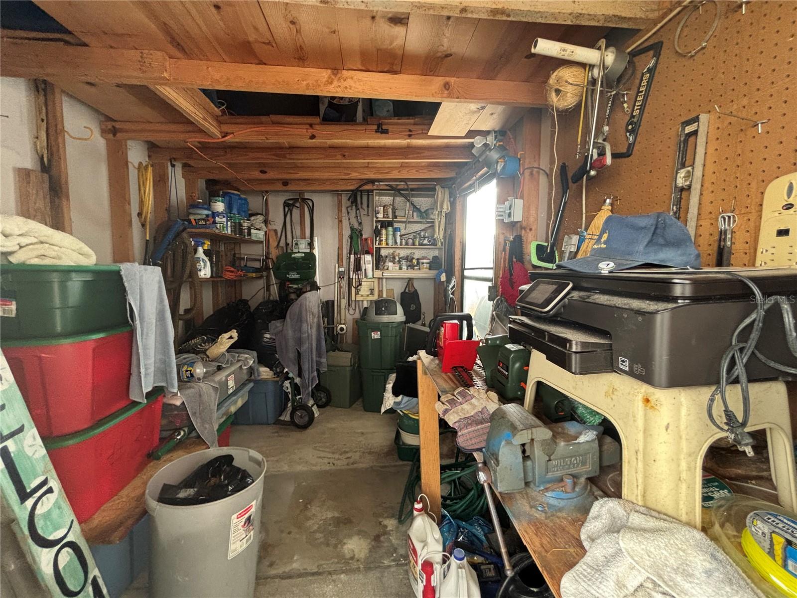 ZELLWOOD STATION - Residential