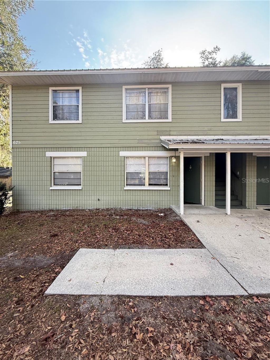 Photo of 615 SW 11th Lane #D, Gainesville, FL 32601 (MLS # GC539950)
