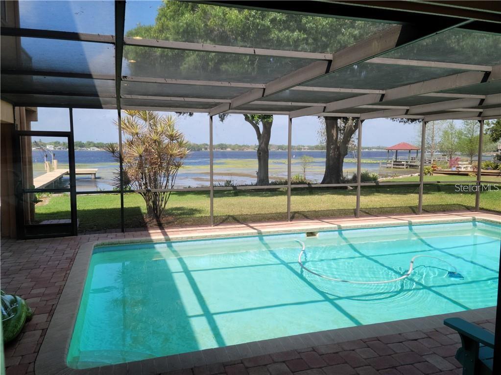 LAKESIDE ESTATES UNIT ONE - Residential Lease