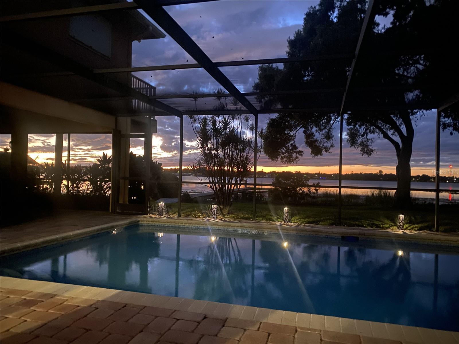 LAKESIDE ESTATES UNIT ONE - Residential Lease