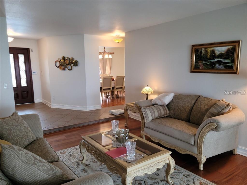 LAKESIDE ESTATES UNIT ONE - Residential Lease